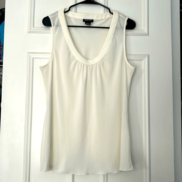 Spense sz L ivory cream colored sleeveless blouse very flowy feels like silk - Picture 2 of 10